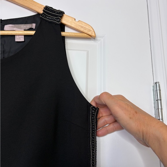 Forever 21 Contemporary Black Sleeveless Mini Shift Dress Size S - Picture 2 of 10